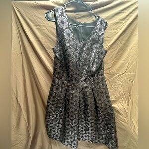 Talbots Sleeveless Black & Silver Pleated A-Line Cocktail Dress